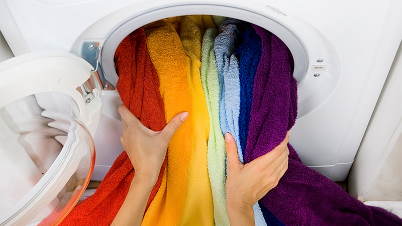 Enfriarse papa prueba Diez consejos para lavar ropa de color - Blog Flota